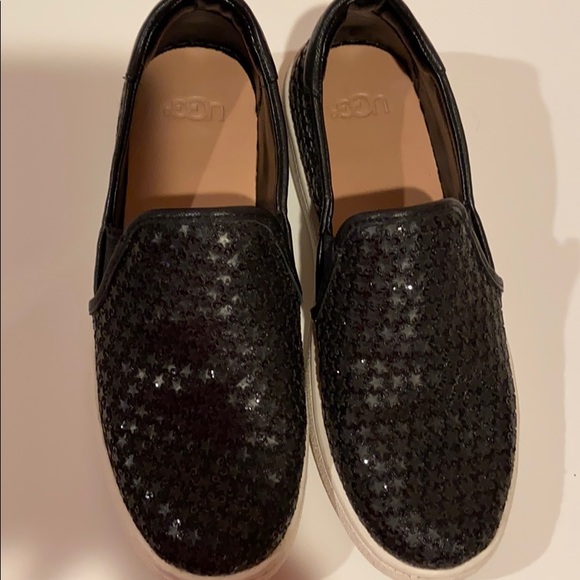 UGG Shoes - UGG Sparkly slip on shoes! 🖤